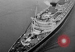 Immagine di Luxury Liner Queen Elizabeth Southampton Inghilterra, 1946, secondo 33 filmato di repertorio 65675072300