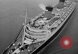 Immagine di Luxury Liner Queen Elizabeth Southampton Inghilterra, 1946, secondo 34 filmato di repertorio 65675072300