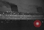 Immagine di Luxury Liner Queen Elizabeth Southampton Inghilterra, 1946, secondo 43 filmato di repertorio 65675072300
