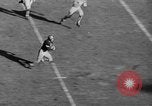 Standbild Fußballspiel West Point New York USA, 1946, aus Sekunde 30 historischem Filmmaterial Videoclip 65675072301