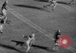 Standbild Fußballspiel West Point New York USA, 1946, aus Sekunde 32 historischem Filmmaterial Videoclip 65675072301