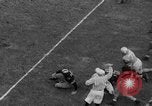 Standbild Fußballspiel West Point New York USA, 1946, aus Sekunde 57 historischem Filmmaterial Videoclip 65675072301