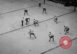 Standbild Eishockeymatch Kanada, 1946, aus Sekunde 14 historischem Filmmaterial Videoclip 65675072302