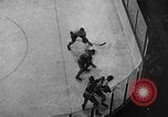 Standbild Eishockeymatch Kanada, 1946, aus Sekunde 37 historischem Filmmaterial Videoclip 65675072302