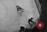Standbild Eishockeymatch Kanada, 1946, aus Sekunde 38 historischem Filmmaterial Videoclip 65675072302