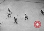 Standbild Eishockeymatch Kanada, 1946, aus Sekunde 39 historischem Filmmaterial Videoclip 65675072302