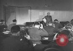 Standbild geheime Schule London England Vereinigtes Königreich, 1942, aus Sekunde 18 historischem Filmmaterial Videoclip 65675072309