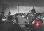 Standbild geheime Schule London England Vereinigtes Königreich, 1942, aus Sekunde 19 historischem Filmmaterial Videoclip 65675072309