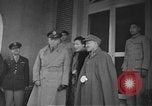 Immagine di George Marshall Carlett Cina, 1945, secondo 43 filmato di repertorio 65675072368
