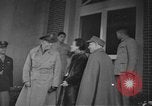 Immagine di George Marshall Carlett Cina, 1945, secondo 46 filmato di repertorio 65675072368