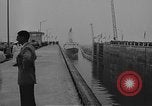 Standbild St Lawrence Seaway geöffnet wird Quebec Kanada, 1959, aus Sekunde 37 historischem Filmmaterial Videoclip 65675072372