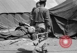 Immagine di Feriti soldati alleati Monte Cassino in Italia, 1944, secondo 12 filmato di repertorio 65675072377