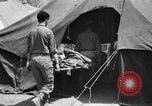 Immagine di Feriti soldati alleati Monte Cassino in Italia, 1944, secondo 16 filmato di repertorio 65675072377