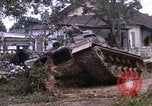 Standbild United States Marines Hue Vietnam, 1968, aus Sekunde 10 historischem Filmmaterial Videoclip 65675072393