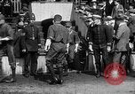 Immagine di Esercito Marina versus baseball a Anglo American Baseball League Londra Inghilterra Regno Unito, 1917, secondo 8 filmato di repertorio 65675072434