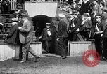 Immagine di Esercito Marina versus baseball a Anglo American Baseball League Londra Inghilterra Regno Unito, 1917, secondo 13 filmato di repertorio 65675072434