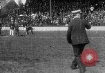 Immagine di Esercito Marina versus baseball a Anglo American Baseball League Londra Inghilterra Regno Unito, 1917, secondo 54 filmato di repertorio 65675072434