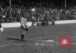 Immagine di Esercito Marina versus baseball a Anglo American Baseball League Londra Inghilterra Regno Unito, 1917, secondo 60 filmato di repertorio 65675072434
