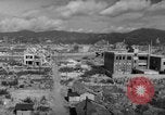 Immagine di edifici danneggiati dalla bomba atomica Hiroshima Giappone, 1946, secondo 6 filmato di repertorio 65675072451