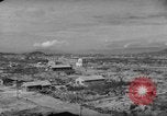 Immagine di edifici danneggiati dalla bomba atomica Hiroshima Giappone, 1946, secondo 14 filmato di repertorio 65675072451