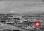 Immagine di edifici danneggiati dalla bomba atomica Hiroshima Giappone, 1946, secondo 16 filmato di repertorio 65675072451