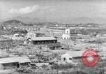 Immagine di edifici danneggiati dalla bomba atomica Hiroshima Giappone, 1946, secondo 18 filmato di repertorio 65675072451