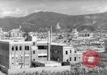 Immagine di edifici danneggiati dalla bomba atomica Hiroshima Giappone, 1946, secondo 24 filmato di repertorio 65675072451