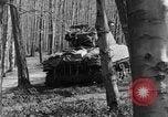 Standbild M36 Tank Destroyer Lubbecke Deutschland, 1945, aus Sekunde 26 historischem Filmmaterial Videoclip 65675072468