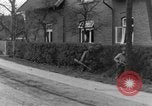 Standbild 334 Infanterie Regiment suchen für Scharfschützen in Deutschland Deutschland, 1945, aus Sekunde 5 historischem Filmmaterial Videoclip 65675072469