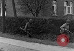 Standbild 334 Infanterie Regiment suchen für Scharfschützen in Deutschland Deutschland, 1945, aus Sekunde 9 historischem Filmmaterial Videoclip 65675072469