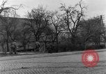 Standbild 334 Infanterie Regiment suchen für Scharfschützen in Deutschland Deutschland, 1945, aus Sekunde 14 historischem Filmmaterial Videoclip 65675072469