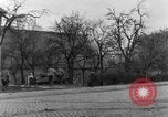 Standbild 334 Infanterie Regiment suchen für Scharfschützen in Deutschland Deutschland, 1945, aus Sekunde 18 historischem Filmmaterial Videoclip 65675072469