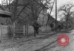 Standbild 334 Infanterie Regiment suchen für Scharfschützen in Deutschland Deutschland, 1945, aus Sekunde 23 historischem Filmmaterial Videoclip 65675072469