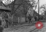 Standbild 334 Infanterie Regiment suchen für Scharfschützen in Deutschland Deutschland, 1945, aus Sekunde 30 historischem Filmmaterial Videoclip 65675072469