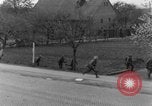 Standbild 334 Infanterie Regiment suchen für Scharfschützen in Deutschland Deutschland, 1945, aus Sekunde 54 historischem Filmmaterial Videoclip 65675072469