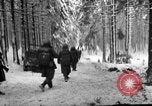 Standbild USA 75 Infanterie voraus Commanster Belgien, 1945, aus Sekunde 3 historischem Filmmaterial Videoclip 65675072472
