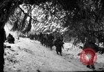Standbild USA 75 Infanterie voraus Commanster Belgien, 1945, aus Sekunde 15 historischem Filmmaterial Videoclip 65675072472