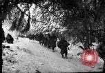 Standbild USA 75 Infanterie voraus Commanster Belgien, 1945, aus Sekunde 16 historischem Filmmaterial Videoclip 65675072472