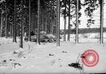 Standbild Deutschland Infanterie voraus Sankt Vith Belgien, 1945, aus Sekunde 16 historischem Filmmaterial Videoclip 65675072473