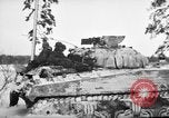 Standbild Deutschland Infanterie voraus Sankt Vith Belgien, 1945, aus Sekunde 23 historischem Filmmaterial Videoclip 65675072473