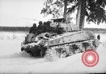 Standbild Deutschland Infanterie voraus Sankt Vith Belgien, 1945, aus Sekunde 27 historischem Filmmaterial Videoclip 65675072473