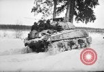 Standbild Deutschland Infanterie voraus Sankt Vith Belgien, 1945, aus Sekunde 28 historischem Filmmaterial Videoclip 65675072473