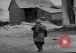Immagine di Stati Uniti fanteria in anticipo Saint Vith Belgio, 1945, secondo 10 filmato di repertorio 65675072474