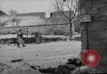 Immagine di Stati Uniti fanteria in anticipo Saint Vith Belgio, 1945, secondo 19 filmato di repertorio 65675072474