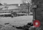 Immagine di Stati Uniti fanteria in anticipo Saint Vith Belgio, 1945, secondo 20 filmato di repertorio 65675072474