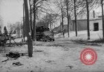 Immagine di Stati Uniti fanteria in anticipo Saint Vith Belgio, 1945, secondo 39 filmato di repertorio 65675072474