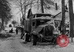 Immagine di Stati Uniti fanteria in anticipo Saint Vith Belgio, 1945, secondo 42 filmato di repertorio 65675072474