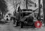 Immagine di Stati Uniti fanteria in anticipo Saint Vith Belgio, 1945, secondo 45 filmato di repertorio 65675072474