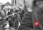 Immagine di Stati Uniti di fanti Saint Vith Belgio, 1945, secondo 26 filmato di repertorio 65675072475