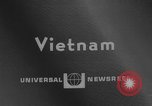 Standbild Flüchtlinge evakuiert Vietnam, 1967, aus Sekunde 1 historischem Filmmaterial Videoclip 65675072479